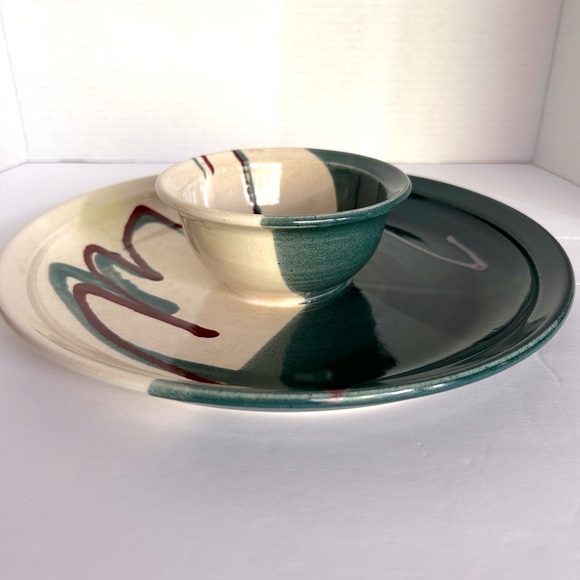 Chips and Salsa Studio Pottery Summer Serving Dish Jade Green Cream and Burgundy - Picture 1 of 9